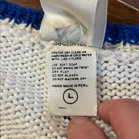 Vintage Cream Cardigan with Sea Motifs - Picture 3 of 8